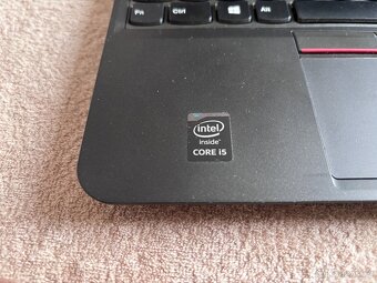 Prodam Lenovo Thinkpad e550 15,4 i5 - 7