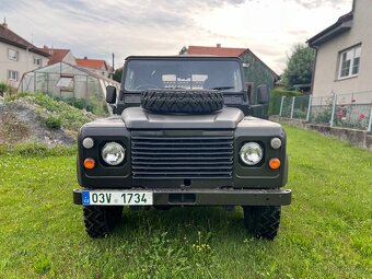 Land Rover Defender 90 - 7