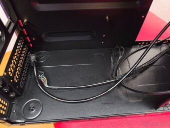 Použitá PC bedna Fracatl Design Core 1100 - 7