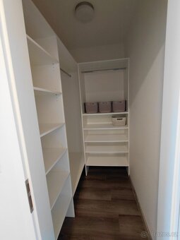 Hýskov, 2+kk, předzahrádka, sklep, 2xpark.stání - 7