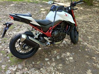 Honda Hornet 750 - 7