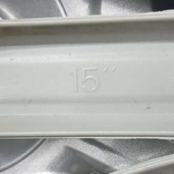 Zánovní poklice Peugeot 15" ORIGINÁLNÍ č. B1 - 7