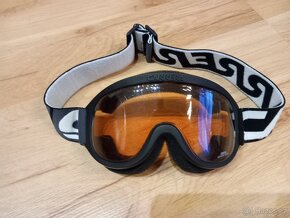 Lyžařská přilba vel.46-53 a brýle - 7