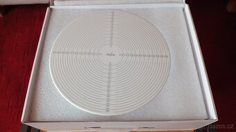 Elektrický otočný stojan na dort - 7