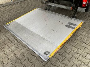 PRODEJ / PRONÁJEM FUSO CANTER 7C15 - ČELO - 40.000KM - 7