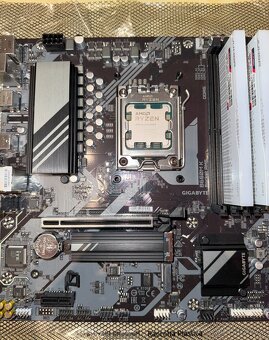 Set PC komponent – Ryzen 5 7600X, DDR5, SSD, chladič, deska - 7
