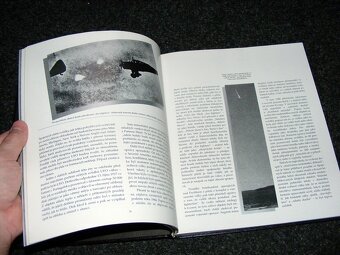 Dvě knihy s tématikou UFO - 7