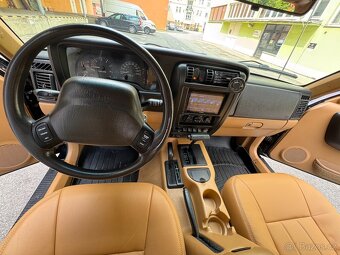 Jeep Cherokee XJ 4.0 - 7