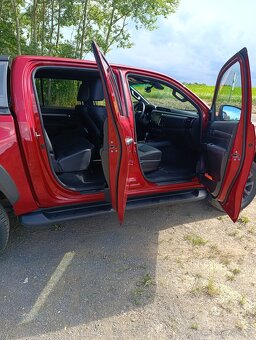 Prodám Toyota Hilux 2,8 Invincible - 7