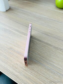 iPhone SE mini 64GB gold rose perfektní stav - 7