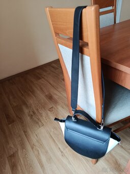 Prodám dámskou kabelku.. - 7