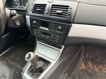 Bmw x3 e83 facelift 2.0d 110kw Silbergrau na díly - 7