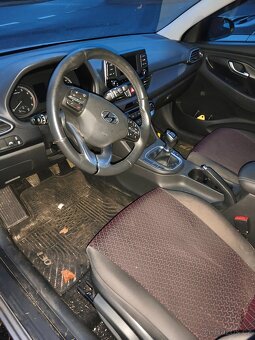 Prodám Hyundai i30 kombi - 7