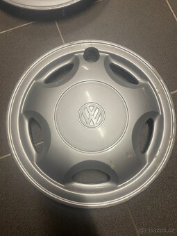 🛞 Predám originálne puklice Volkswagen R13 - 7