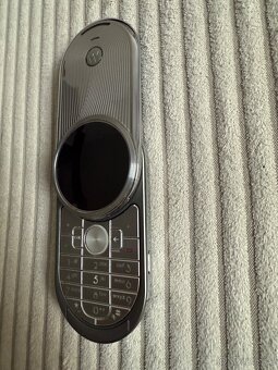 Motorola Aura - 7