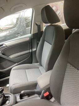 VW Golf VI 2.0 TDI, 2009, garážovaný, kamera, zimní kola - 7