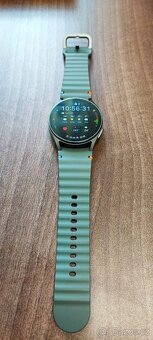 Samsung Galaxy Z Flip5 8GB/512GB + galaxy watch 7 - 7