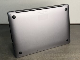 MacBook Pro 13'' 2020 / M1 16GB / 512GB SSD / Space Gray - - 7