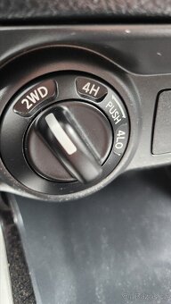 Nissan navara N-guard - 7