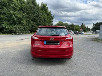 HYUNDAI I30 1.6 CRDI KOMBI 2017 VÝHŘEV KLIMA SENZORY - 7