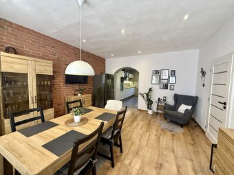 Prodej rodinného domu 225 m², Hořice, ev.č. 00712 - 7