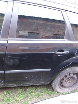 Prodám náhradní díly Ford Focus MK2 kombi 1.6 16v - 7