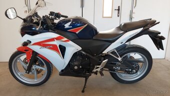 Honda CBR250R - 7