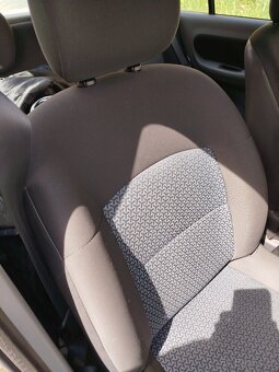 Renault Thalia 1.2 z roku 2008 - 7