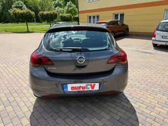 OPEL ASTRA J 1.6 16V 85kW-2010-128.772KM-XENON,AC,VÝHŘEV- - 7