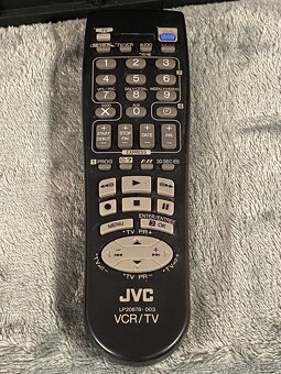 S-VHS-ET videorekordér JVC HR-S6953 s video stabilizátorem - 7