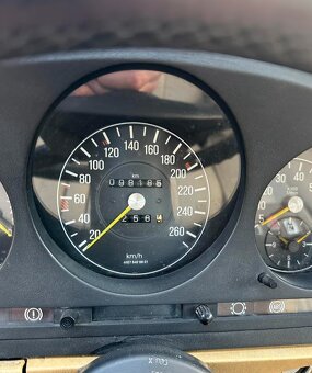 Mercedes-Benz SL 500 1981 - 7