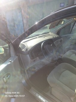 Renault scenic 1.6 - 7