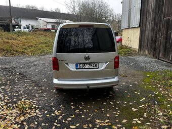 Volkswagen Caddy Maxi 2.0 TDi  5 míst Rok 2018 2X Šoupačky - 7