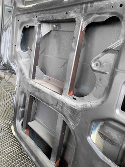 Zadní dveře VW T4 - 7