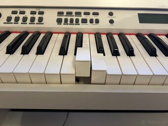 Elektrické digitální piano - 7