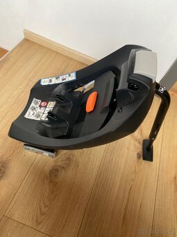 Autosedačka Cybex aton 5 + základna - 7