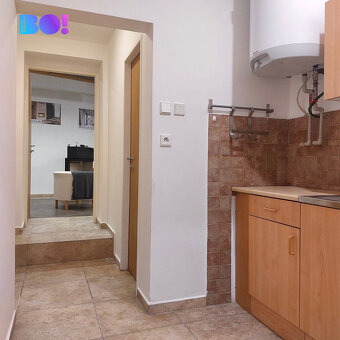 Pronájem obchodního a skladovacího prostoru 156 m², ul. Nádr - 7