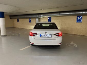 Škoda Superb 2.0 TDI 110 kW, r.v. 2017 — Elegantní, spolehli - 7