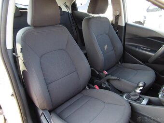 Kia Rio 1.4i , 80 kW benzín, 2013 - 7