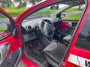Peugeot 107 – malý červený ďábel hledá nového pána - 7