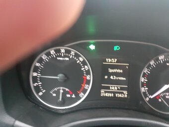 Prodám Škoda Octavia 2 facelift - 7