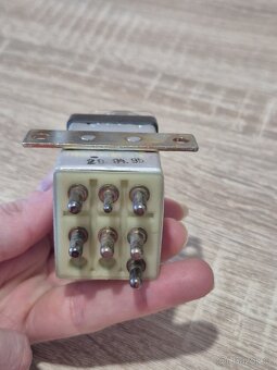 Relé Mercedes Benz W124 - 7