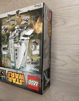 LEGO Star Wars 75094 Imperial Shuttle Tydirium
- 7