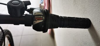 Dětské kolo Specialized Hotrock 24 - 7