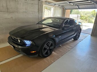 Ford Mustang 5.0GT - 7