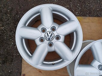 Prodám originál ALU R16 buřty na VW T5 5x120 - 7