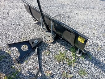 Zahradní traktor - 7