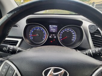 Hyundai i30 1,6 99kW - 7