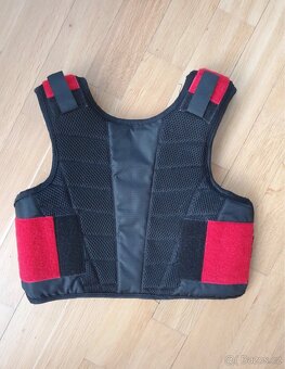 Jezdecká bezpečnostní vesta HKM - 7