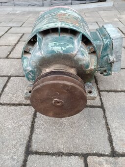 Prodám elektromotor 1,6kW - 7